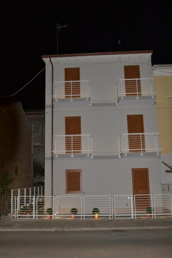 Onda Chiara B&B Porto SantʼElpidio Exterior foto